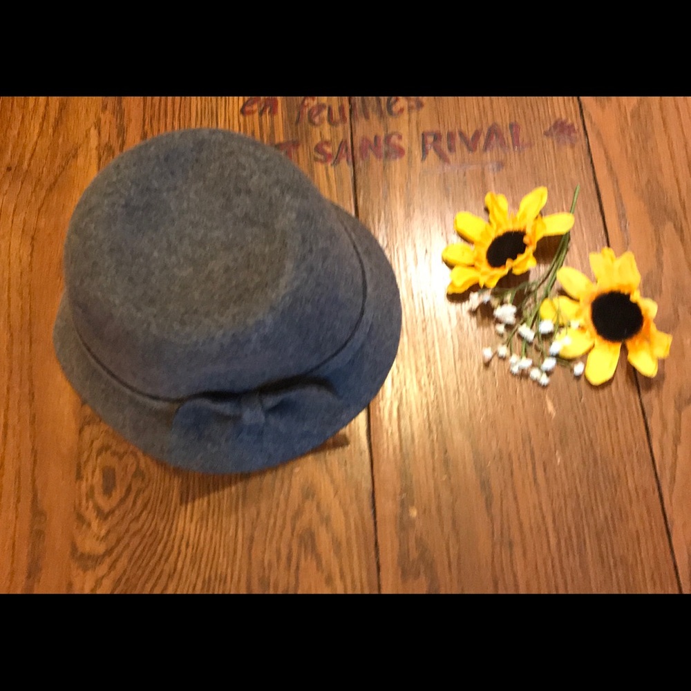 Bucket hat